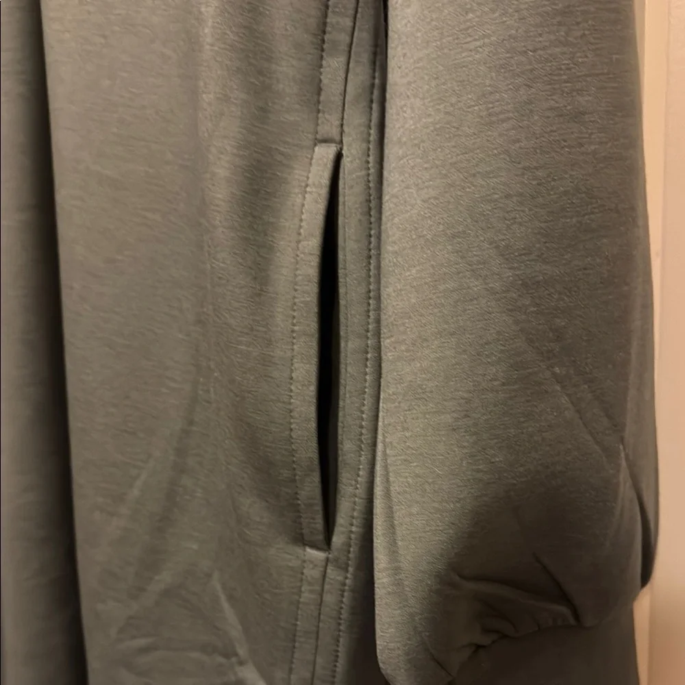 Athleta Green Long Sleeve Midi Dress - Picture 4 of 8